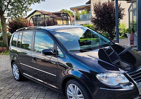 VW Touran Volkswagen 2.0 TDI 125 kW DPF Highline Highline