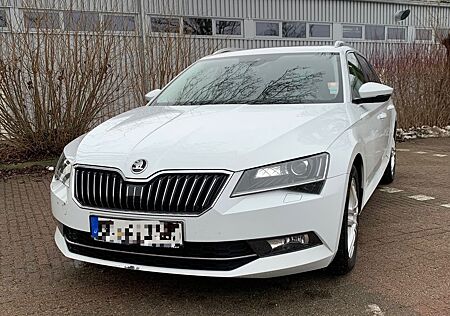 Skoda Superb 2.0 TDI Style Combi/TÜV NEU