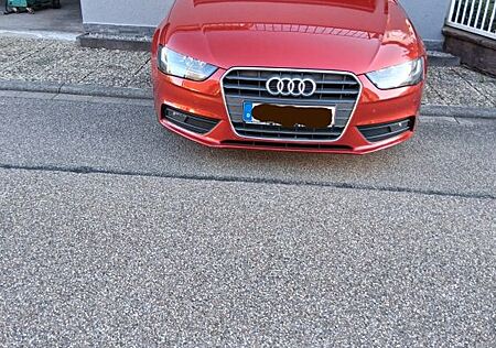 Audi A4 2.0 TDI 100kW ultra Attraction Avant Attr...