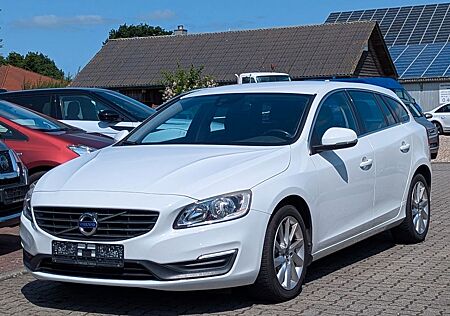Volvo V60 2.0 D Momentum AUTOMATIK T-LEDER NAVI EURO 6