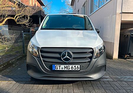 Mercedes-Benz Vito 114 CDI Tourer PRO Lang*AUTOM*AHK*8SITZE*