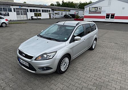 Ford Focus 1,6 Ghia Turnier Ghia