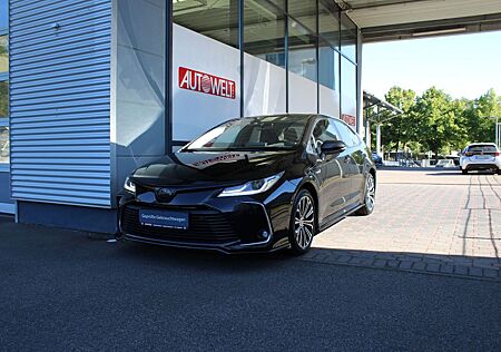 Toyota Corolla 1,8 Hybrid Team D, Navi