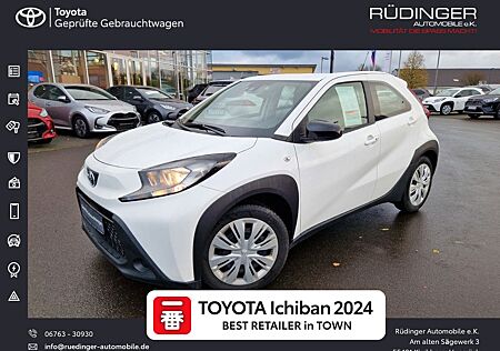 Toyota Aygo (X) 1.0l Play + Sitzheizung