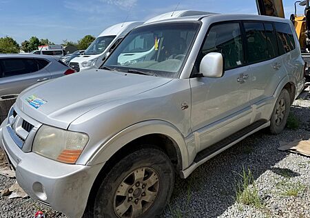 Mitsubishi Pajero 3.2 DI-D Elegance