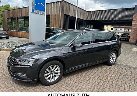 VW Passat Variant Volkswagen Business TDI DSG/Navi/SHZ/RFK/LED
