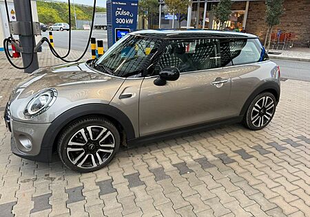 Mini Cooper Hatch *HUD*PANO*PDC*NAVI* HARMAN*TOP*