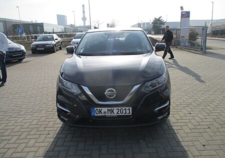 Nissan Qashqai N-Connecta AHK uvm