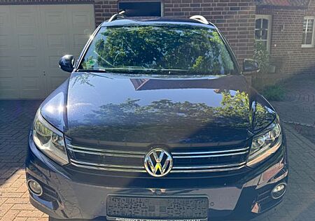 VW Tiguan Volkswagen 2.0 TDI 125kW 4MOTION Track & Style T...