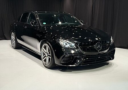 Mercedes-Benz E 63 AMG E63*AMG*4MATIC+*HUD*PANO*BURMESTER*NIGHT*NON-OPF