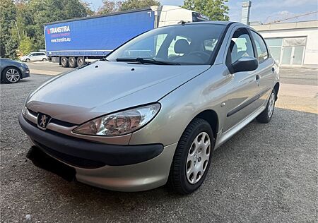 Peugeot 206 1.1 Filou TÜV bis 01/2027