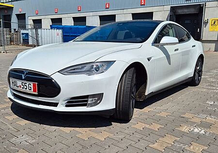 Tesla Model S P85D Free Supercharging, SC01.