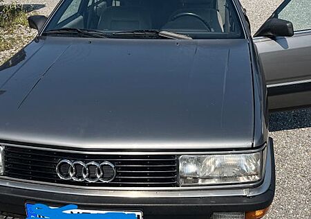 Audi 200
