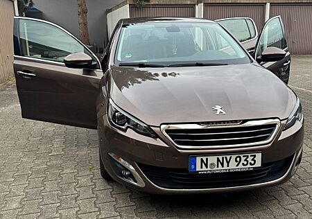 Peugeot 308 Allure e-HDi 115 STOP & START Allure