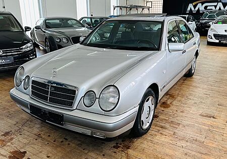 Mercedes-Benz E 220 *SHD*Behindertengerecht*2Hand*Tüv01/27