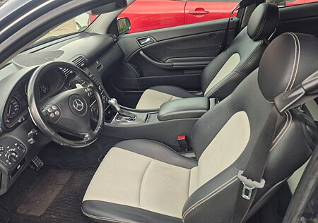 Mercedes-Benz CL 200