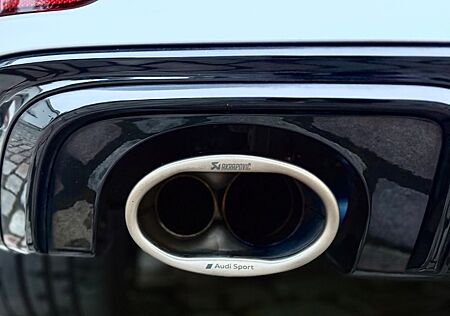 Audi RS3 Sportback 1. Hd./Akrapovič/Matrix/Pano/Apple
