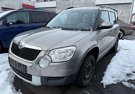 Skoda Yeti Active PlusEdition|Klima|SHZ|AHK|1.Hand|PDC