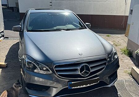 Mercedes-Benz E 350 4MATIC AMG PAKET