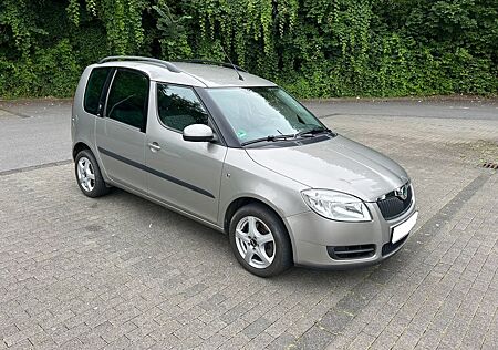 Skoda Roomster 1.6 16V - 1.HAND - TÜV 06.2026 - AHK -