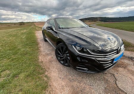 VW Arteon Volkswagen 2.0 TDI 4M/R-Line/MATRIX/AHK/PANO