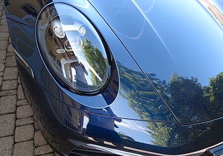 Porsche 992 C4 Coupe PDK/original 27.000 km/ACC/Panorama