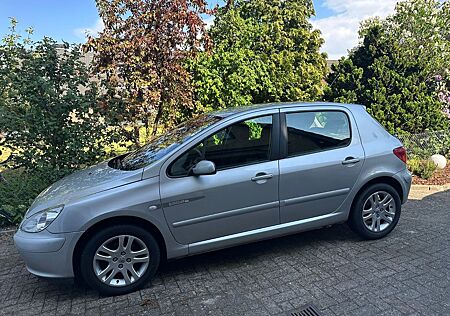 Peugeot 307 1.6 Premium 110 Premium