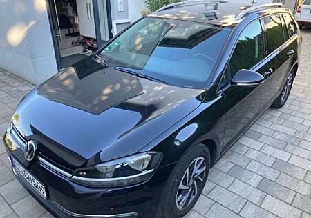VW Golf Volkswagen 1.4 TSI 92kW Sound Variant Sound