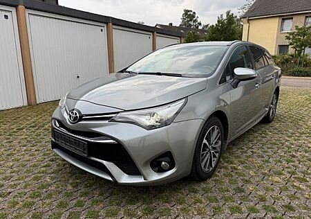 Toyota Avensis 1,8-l-Touring Sports Edition-S Kamera