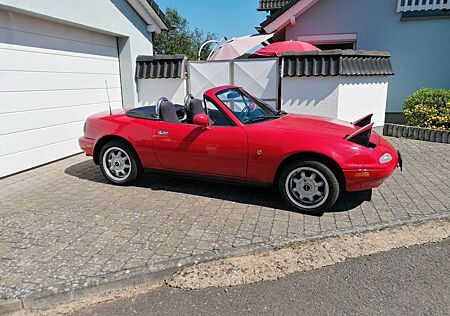 Mazda MX-5 (A) hat H Kennzeichen