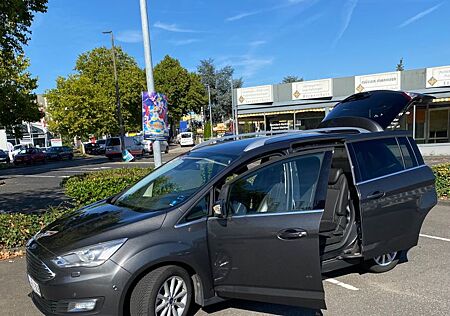 Ford Grand C-Max 2,0TDCi 150 PS*AHK*R-Kam*Leder*uvm.