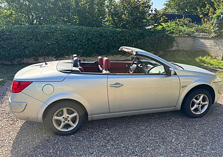 Renault Megane Coupé-Cabriolet Authentique 1.6 Authe...