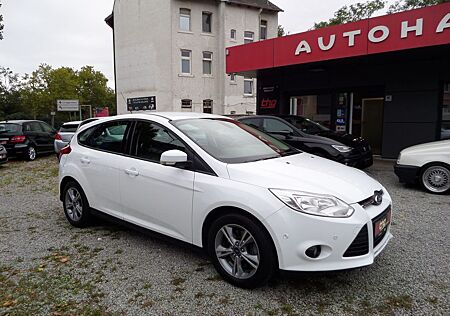Ford Focus 1.6 Lim. Champions Edition