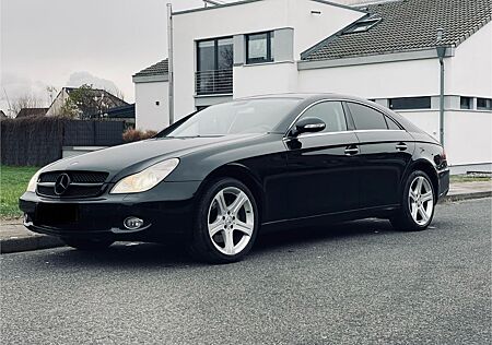 Mercedes-Benz CLS 500 , sehr gepflegt
