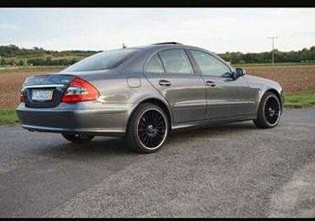 Mercedes-Benz E 220 CDI CLASSIC Classic