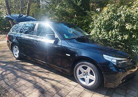 BMW 523i touring -