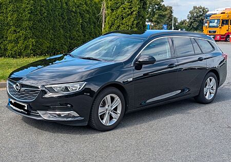 Opel Insignia SportsTourer + PDC + RFK + Keyless,...