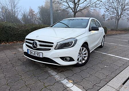 Mercedes-Benz A 180 - SHZ PDC NAVI KLIMA