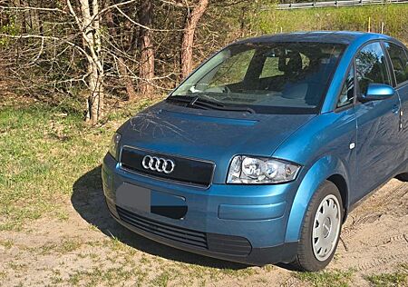Audi A2 1.4 - 1.Hand, Scheckheftgepfl., Rentnerfahrz.