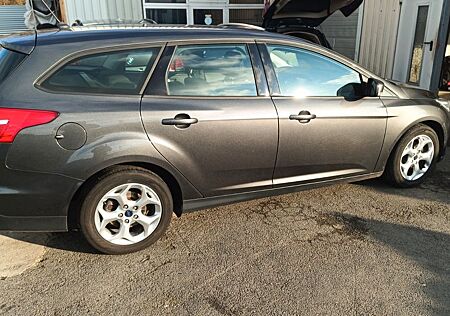 Ford Focus 1,5 TDCi 88kW Business Turnier Busines...