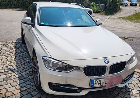 BMW 320d xDrive Sport Line Sport Line