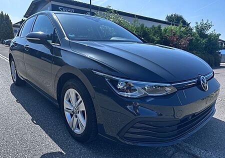 VW Golf Volkswagen VIII Lim. Life NAVI/ACC/Matrix/1Hd.