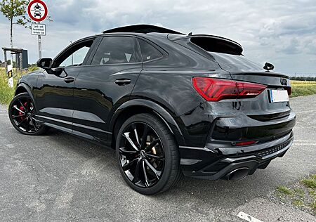 Audi RS Q3 RSQ3 2.5 TFSI S tronic quattro -