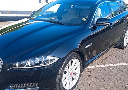 Jaguar XF 3.0 V6 Diesel S Sportbrake - Guter Zustand