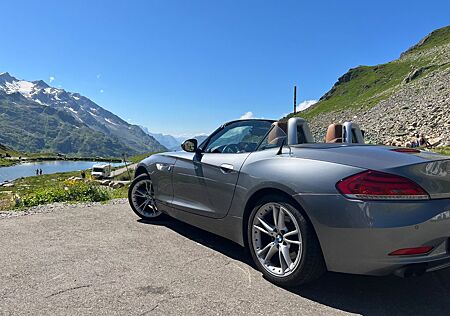 BMW Z4 sDrive20i - Garagenfahrzeug, super gepflegt