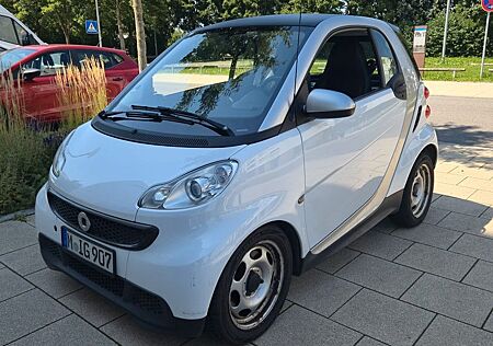 Smart ForTwo coupé 1.0 45kW mhd pure TÜV Neu