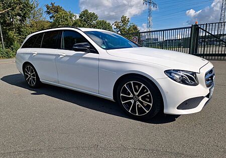 Mercedes-Benz E 200 E 200d T AVANTGARDE Autom. AVANTGARDE