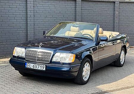 Mercedes-Benz E 320