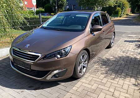 Peugeot 308 Allure e-HDi 115 STOP & START Allure