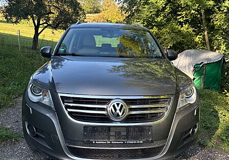 VW Tiguan Volkswagen 2.0 TDI BlueMotion Tech Sport & Style...